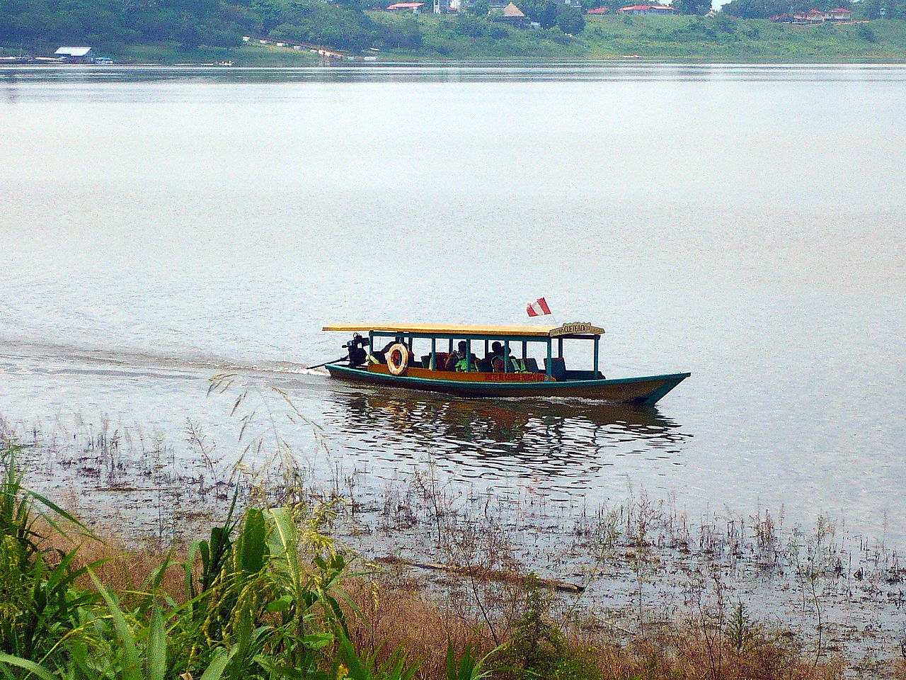 tour laguna yarinacocha